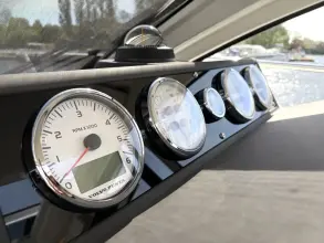Thumbnail von Sealine C330 Fully Serviced April 2026