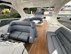 Thumbnail von Fountain 48 Express Cruiser Generator & Air Con