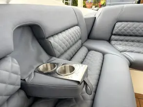 Thumbnail von Fountain 48 Express Cruiser Generator & Air Con