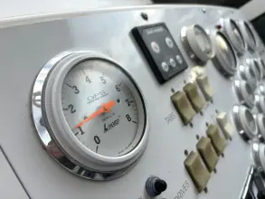 Thumbnail von Fountain 48 Express Cruiser Generator & Air Con