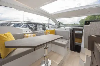 Thumbnail von Sealine C335 Available Now