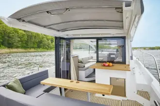 Thumbnail von Sealine C335 Available Now