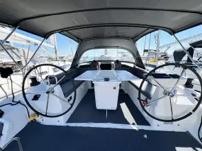 Thumbnail von Beneteau Oceanis 40.1 ESCAPE