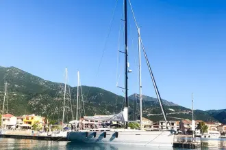 Thumbnail von Beneteau First 50