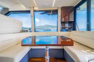 Thumbnail von Galeon 400 FLY