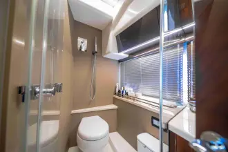 Thumbnail von Galeon 400 FLY