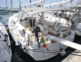 Thumbnail von Beneteau Oceanis 38.1