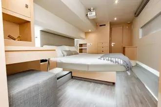 Thumbnail von Fountaine Pajot MY 6