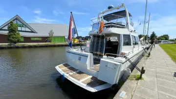 Thumbnail von Whitewater Wolfe 46 Flybridge