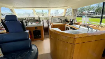 Thumbnail von Whitewater Wolfe 46 Flybridge