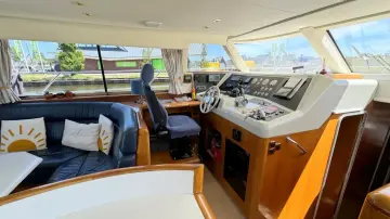 Thumbnail von Whitewater Wolfe 46 Flybridge