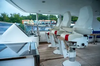 Thumbnail von New Ocean Yachts 95 LADY EILEEN II