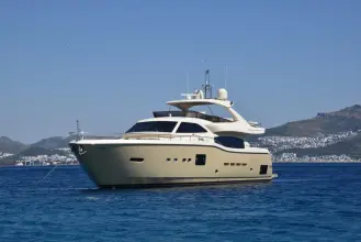 Ferretti Yachts 840