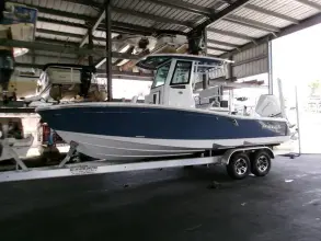 Blackfin 242 HB