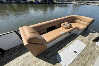Thumbnail von Crest Boats Continental SLS 25'