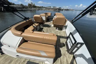 Thumbnail von Crest Boats Continental SLS 25'