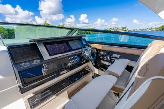 Thumbnail von Sea Ray SLX 400