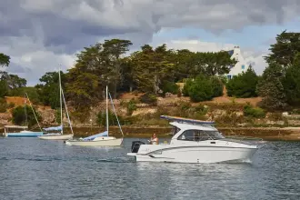 Thumbnail von Beneteau Antares 7