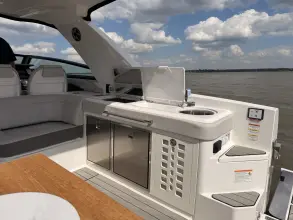 Thumbnail von Sea Ray SLX 400