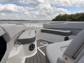 Thumbnail von Sea Ray SLX 400