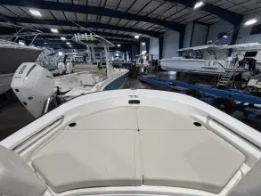 Thumbnail von Boston Whaler 210 Montauk