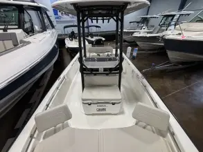 Thumbnail von Boston Whaler 210 Montauk