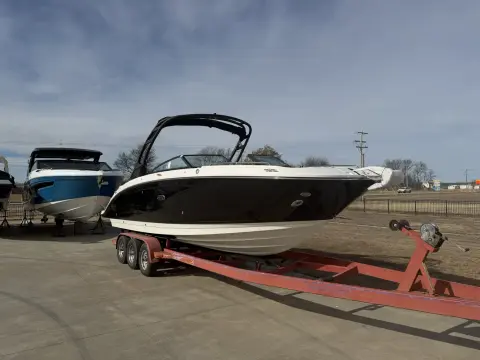 Sea Ray SDX 290 