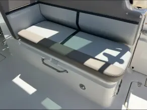 Thumbnail von Boston Whaler 330 Vantage
