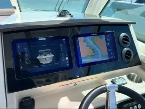 Thumbnail von Boston Whaler 330 Vantage