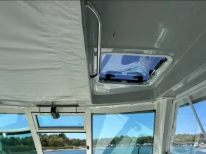 Thumbnail von Boston Whaler 330 Vantage
