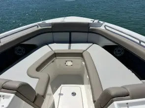 Thumbnail von Boston Whaler 330 Vantage
