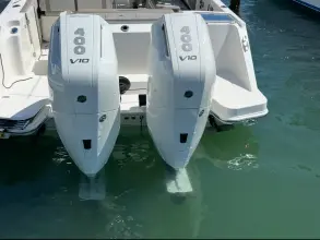 Thumbnail von Boston Whaler 330 Vantage