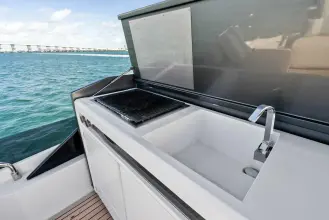 Thumbnail von Ferretti Yachts 720 SANTA MARIA
