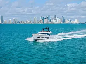 Thumbnail von Ferretti Yachts 720 SANTA MARIA