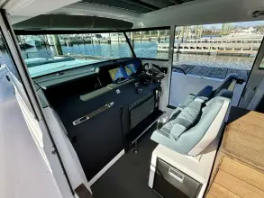 Thumbnail von Axopar 37 Cross Cabin Boatox