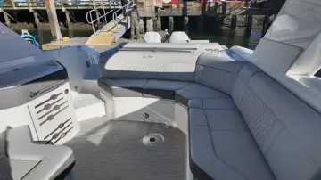 Thumbnail von Sea Ray SLX 310 Outboard