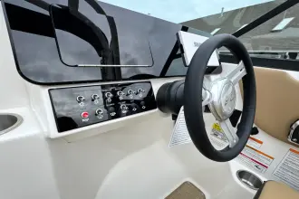 Thumbnail von Sea Ray SDX 250 Outboard