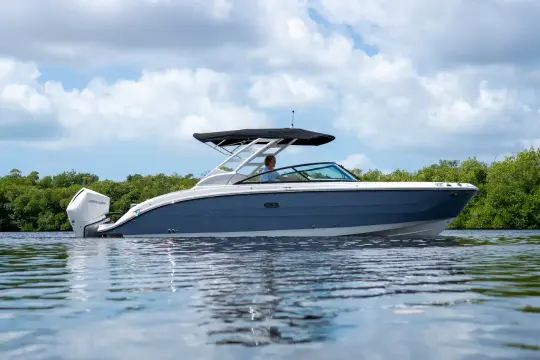 Sea Ray SDX 270 Outboard