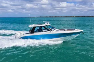 Thumbnail von Boston Whaler 380 Realm