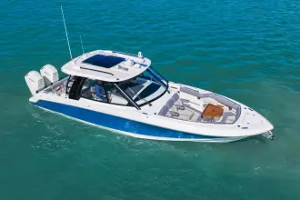 Thumbnail von Boston Whaler 380 Realm
