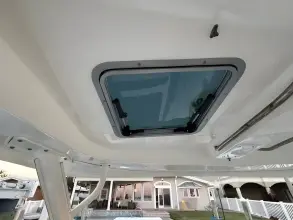 Thumbnail von Boston Whaler 320 Vantage