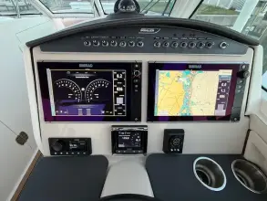 Thumbnail von Boston Whaler 320 Vantage