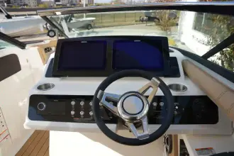 Thumbnail von Sea Ray SLX 310