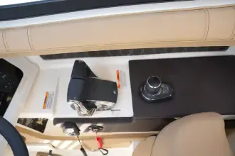Thumbnail von Sea Ray SLX 310