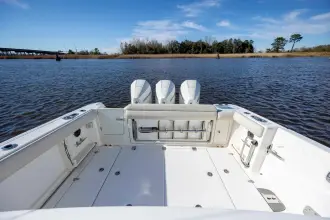 Thumbnail von Boston Whaler 350 Outrage