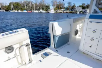 Thumbnail von Boston Whaler 350 Outrage
