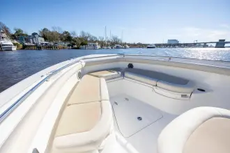Thumbnail von Boston Whaler 350 Outrage