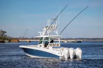 Thumbnail von Boston Whaler 350 Outrage