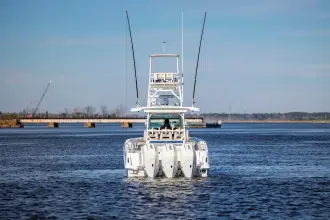 Thumbnail von Boston Whaler 350 Outrage