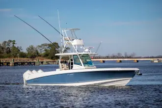 Thumbnail von Boston Whaler 350 Outrage